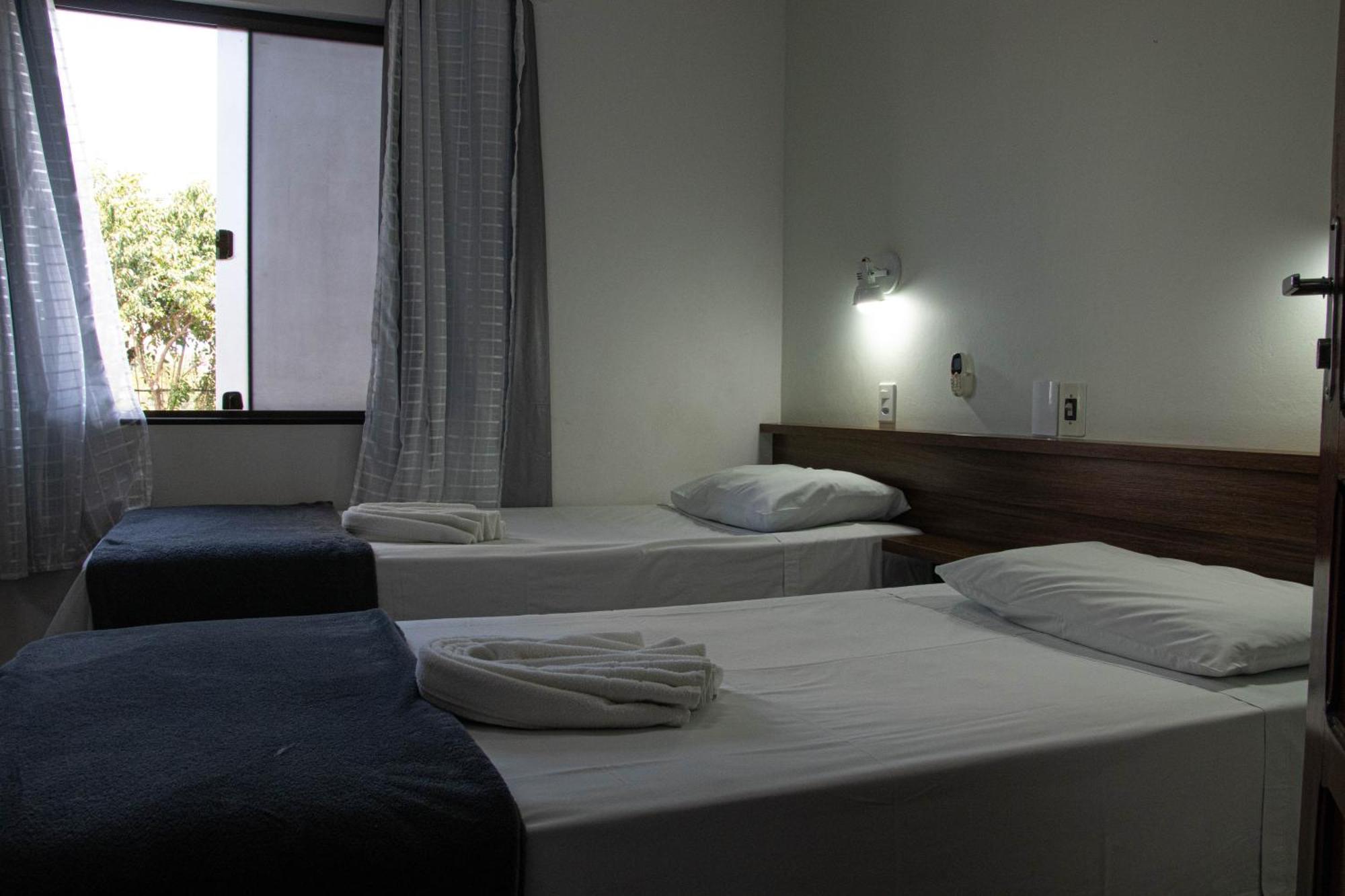 Hotel 15 De Julho Фос ду Игуасу Екстериор снимка